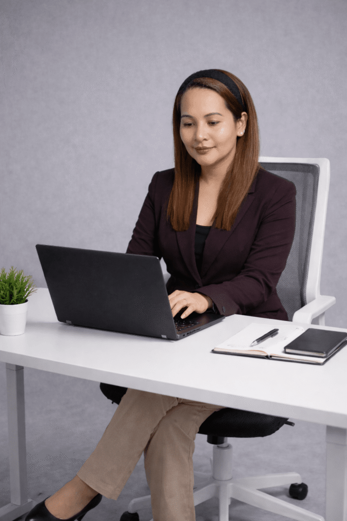 professional woman working in modern office (2) (1)